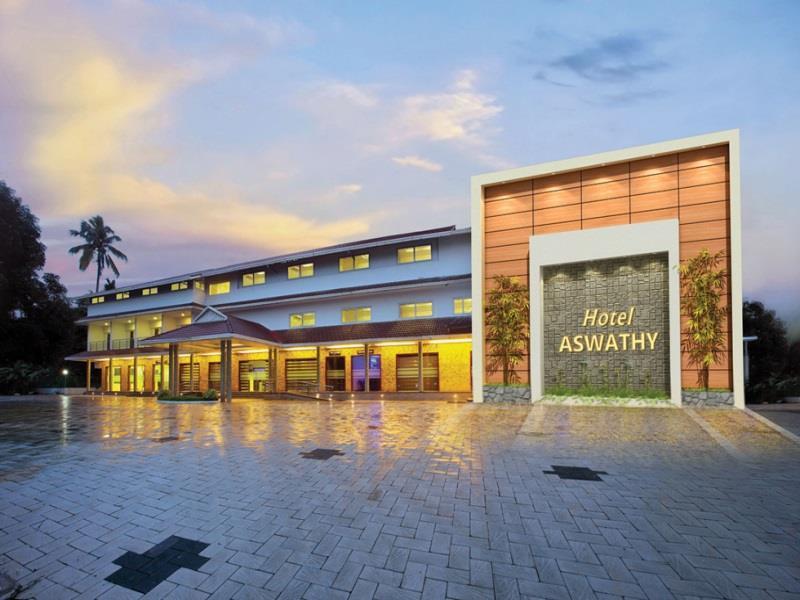 Hotel Aswathy Kodungallur Ngoại thất bức ảnh