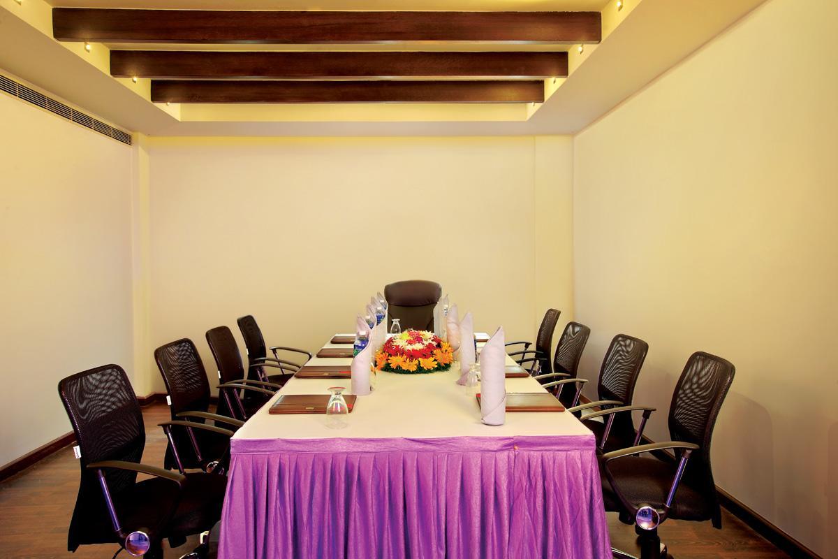 Hotel Aswathy Kodungallur Ngoại thất bức ảnh