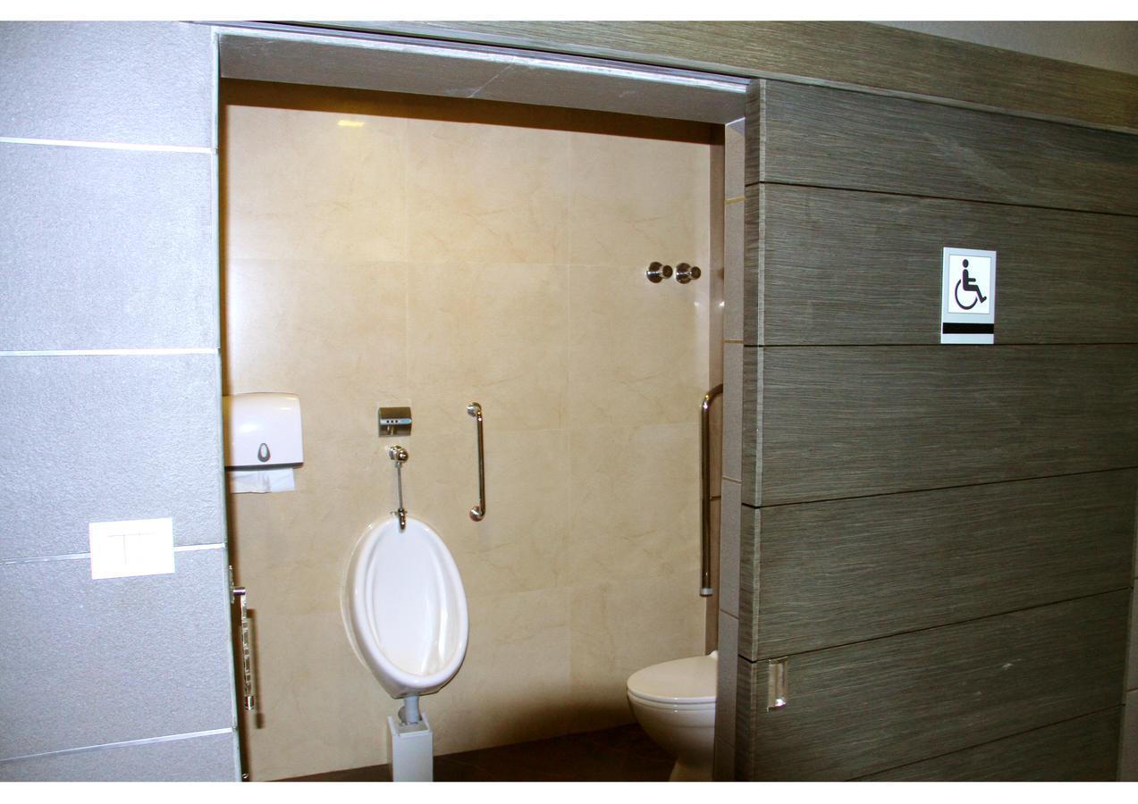 Hotel Aswathy Kodungallur Ngoại thất bức ảnh